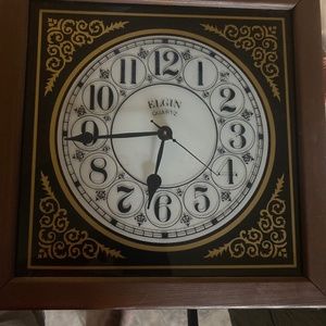 Elgin Quarters wall clock